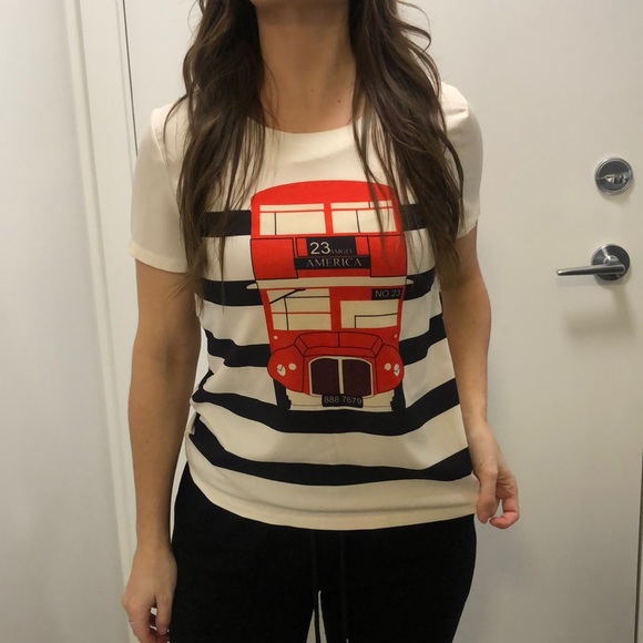 Silk shirt with bus on it from London - Picture 1 of 5